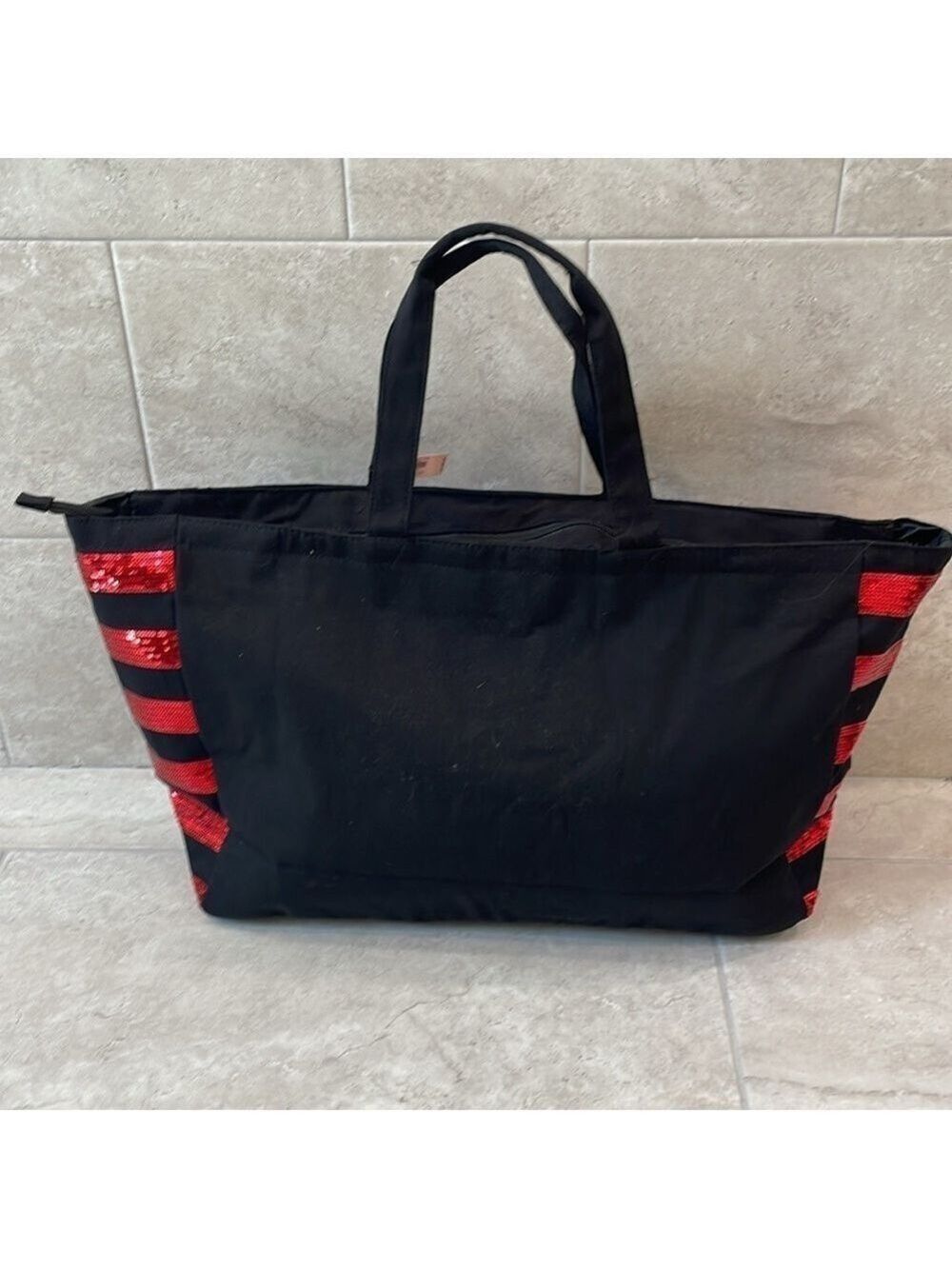 Victoria’s Secret NWT extra large black and red sequin travel tote - Picture 2 of 7